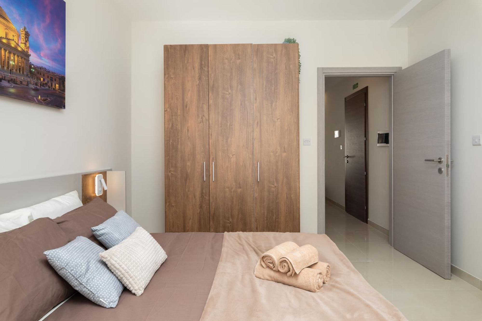 Edka Suites - Modern Sunlit 2Bd Apartments With Balconies - Close To Sliema Promenade, St Julian'S & St Georges Bay Gzira المظهر الخارجي الصورة