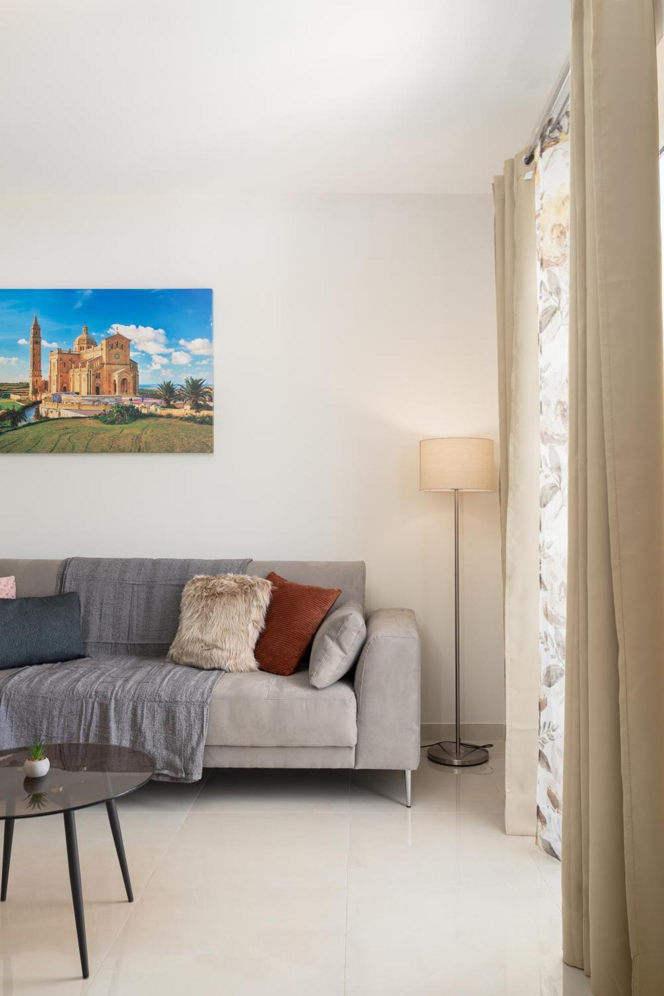 Edka Suites - Modern Sunlit 2Bd Apartments With Balconies - Close To Sliema Promenade, St Julian'S & St Georges Bay Gzira المظهر الخارجي الصورة