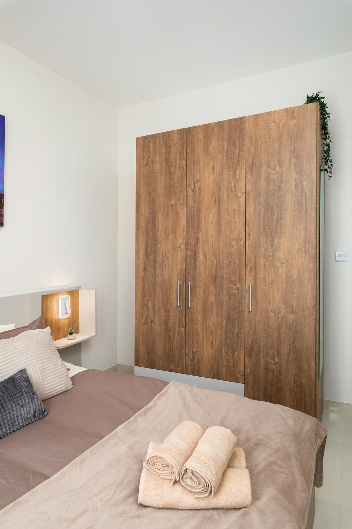Edka Suites - Modern Sunlit 2Bd Apartments With Balconies - Close To Sliema Promenade, St Julian'S & St Georges Bay Gzira المظهر الخارجي الصورة