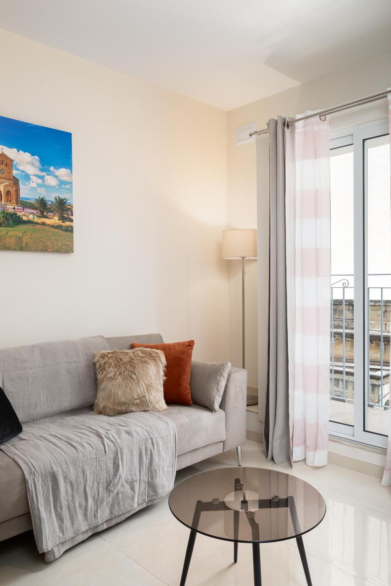 Edka Suites - Modern Sunlit 2Bd Apartments With Balconies - Close To Sliema Promenade, St Julian'S & St Georges Bay Gzira المظهر الخارجي الصورة