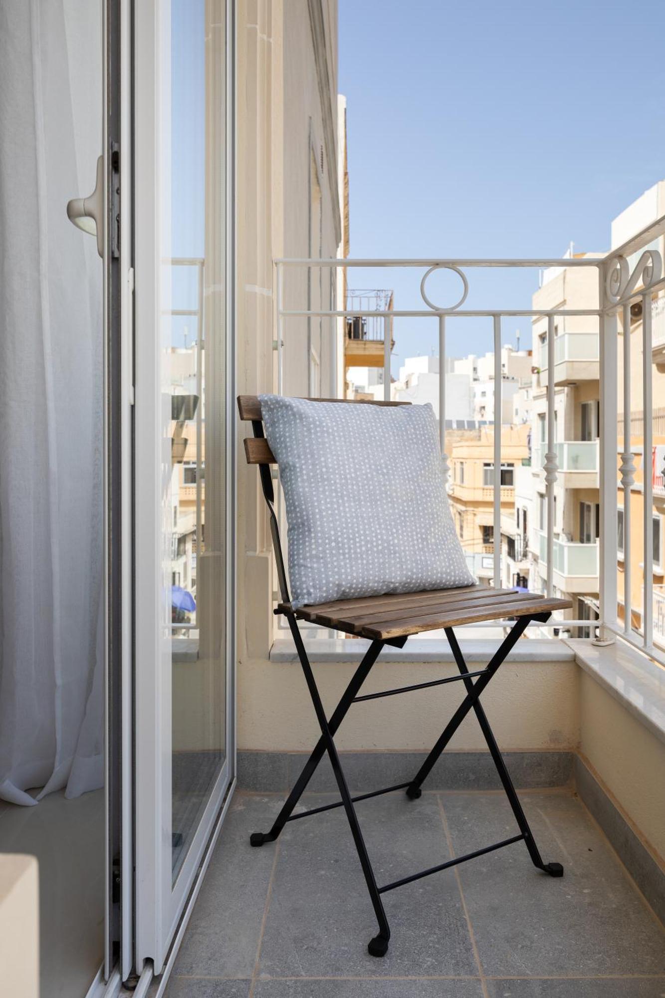 Edka Suites - Modern Sunlit 2Bd Apartments With Balconies - Close To Sliema Promenade, St Julian'S & St Georges Bay Gzira المظهر الخارجي الصورة