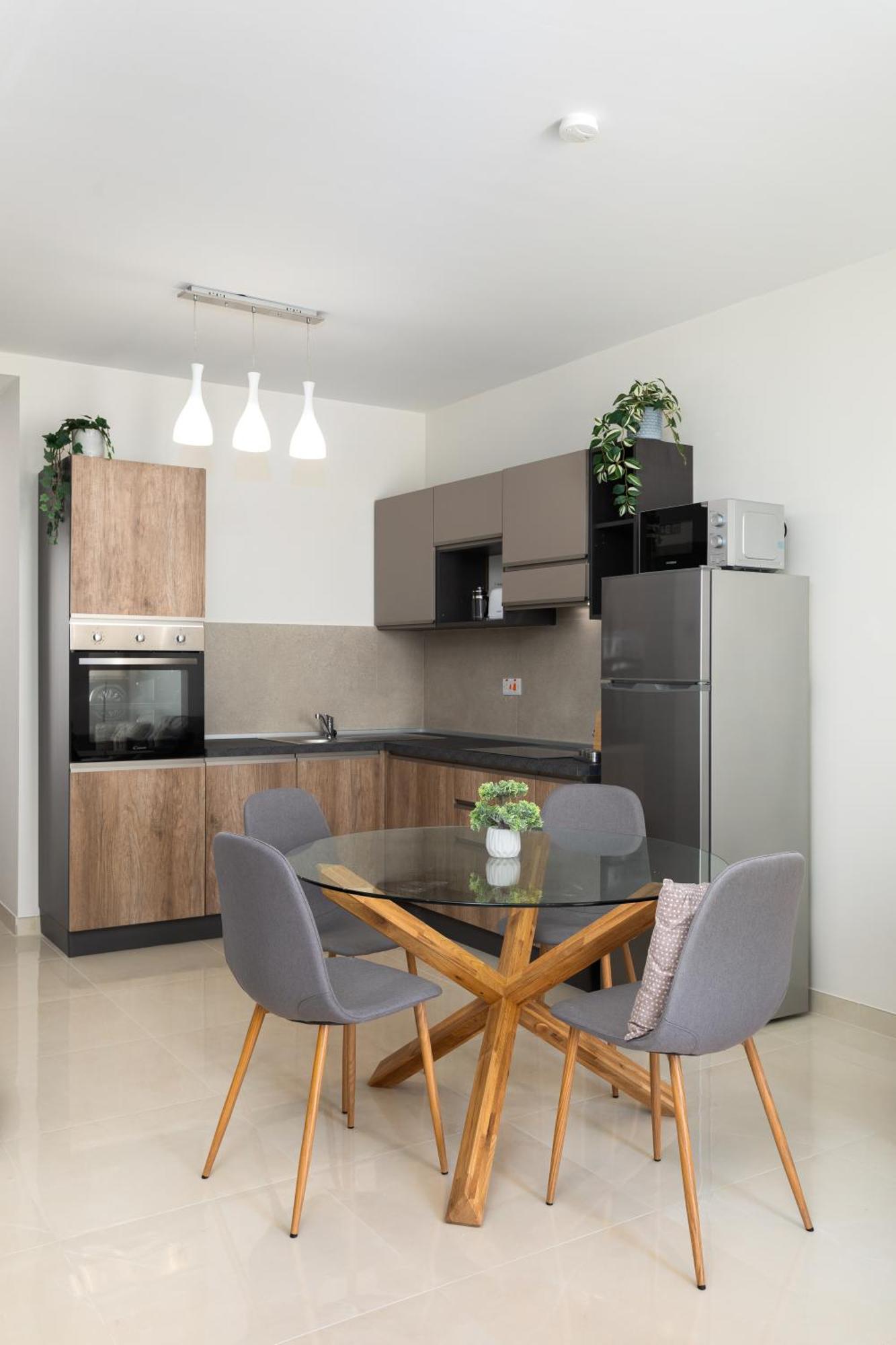 Edka Suites - Modern Sunlit 2Bd Apartments With Balconies - Close To Sliema Promenade, St Julian'S & St Georges Bay Gzira المظهر الخارجي الصورة